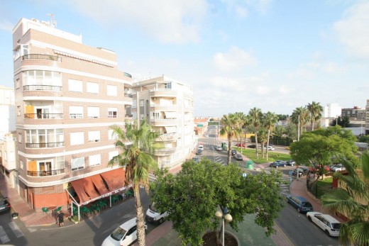 Apartment - Sale - Torrevieja - A2375MRN