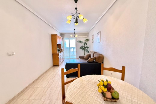 Apartment - Sale - Torrevieja - Centro