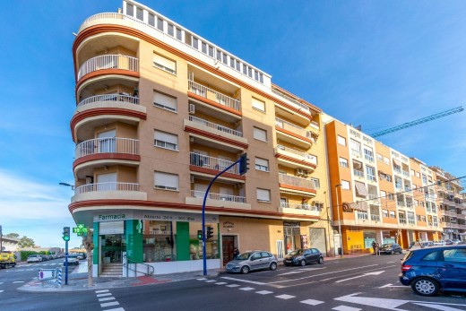 Apartment - Sale - Torrevieja - Centro