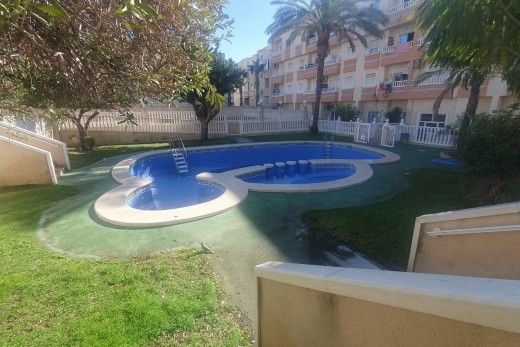 Apartment - Sale - Torrevieja - Centro