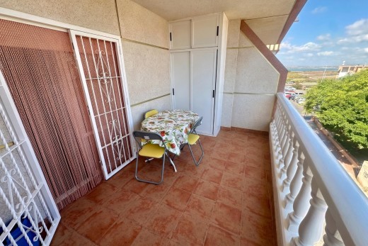 Apartment - Sale - Torrevieja - La Mata pueblo