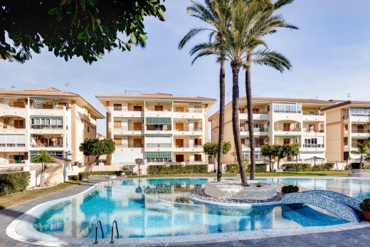 Apartment - Sale - Torrevieja - La Mata