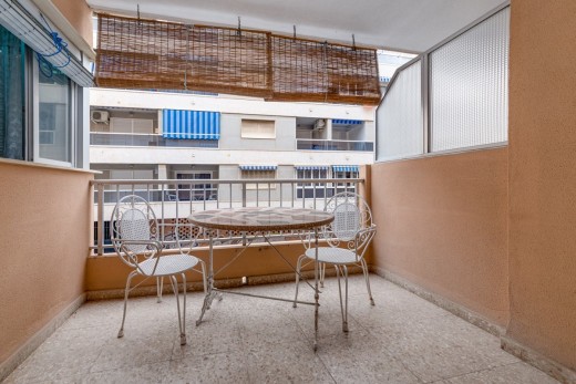 Apartment - Sale - Torrevieja - Playa de los locos