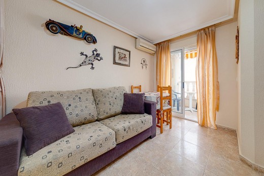 Apartment - Sale - Torrevieja - Playa de los locos