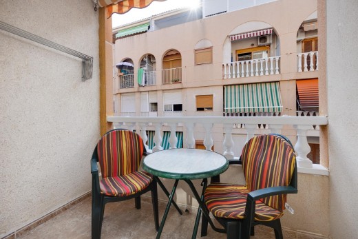 Apartment - Sale - Torrevieja - Playa de los locos