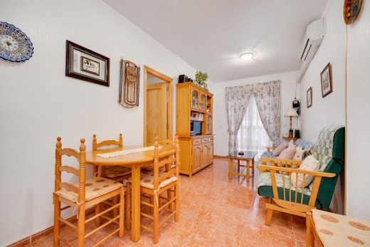 Apartment - Sale - Torrevieja - Playa de los locos