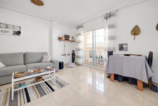 Apartment - Sale - Torrevieja - Playa de los locos