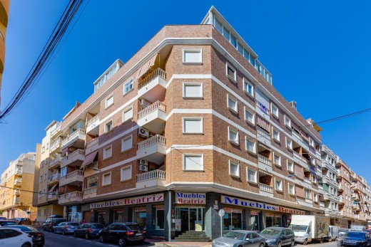 Apartment - Sale - Torrevieja - Playa del cura
