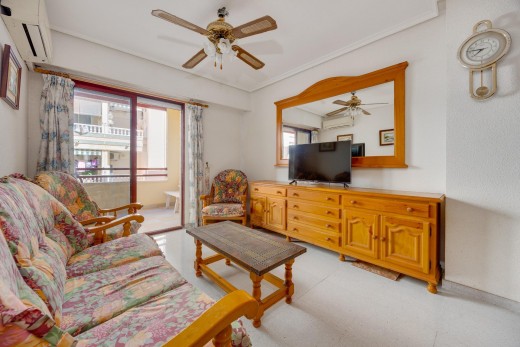 Apartment - Sale - Torrevieja - Playa del cura