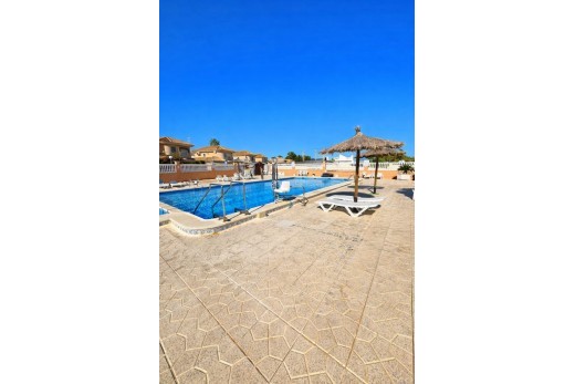 Bungalow - Sale - Torrevieja - STS-5380