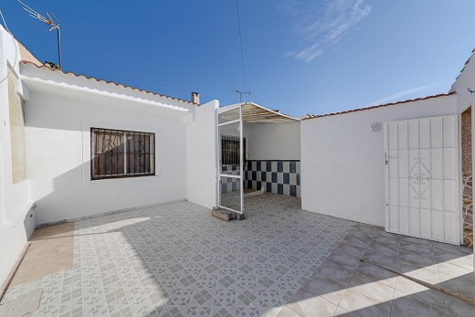 Chalet - Revente - Torrevieja - C2042JR