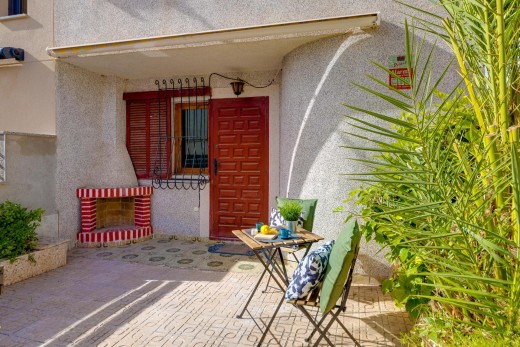 Chalet - Sale - Torrevieja - Playa de los Naufragos