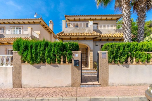 Chalet - Venta - Torrevieja - 4-CH-Z514