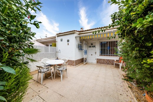 Chalet - Venta - Torrevieja - C2026CI