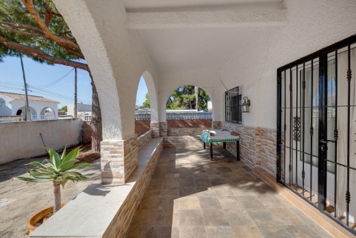 Chalet - Venta - Torrevieja - C3080JR