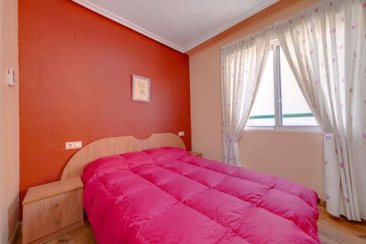 Lägenhet - Resale - Torrevieja - A1221JR