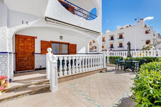 Planta baja - Sale - Torrevieja - MH032