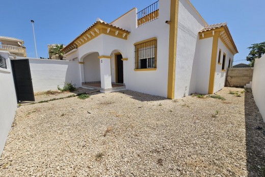 Radhus - Resale - Torrevieja - Aguas Nuevas