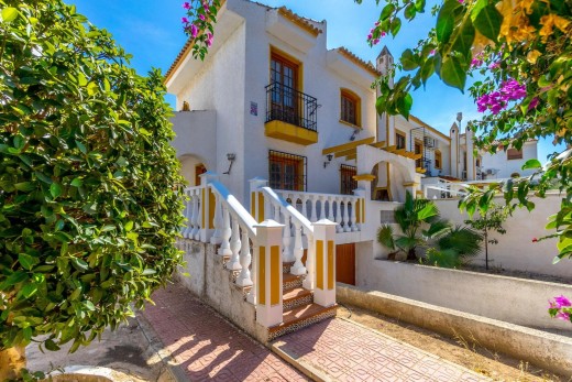 Villa - Resale - Torrevieja - Los altos