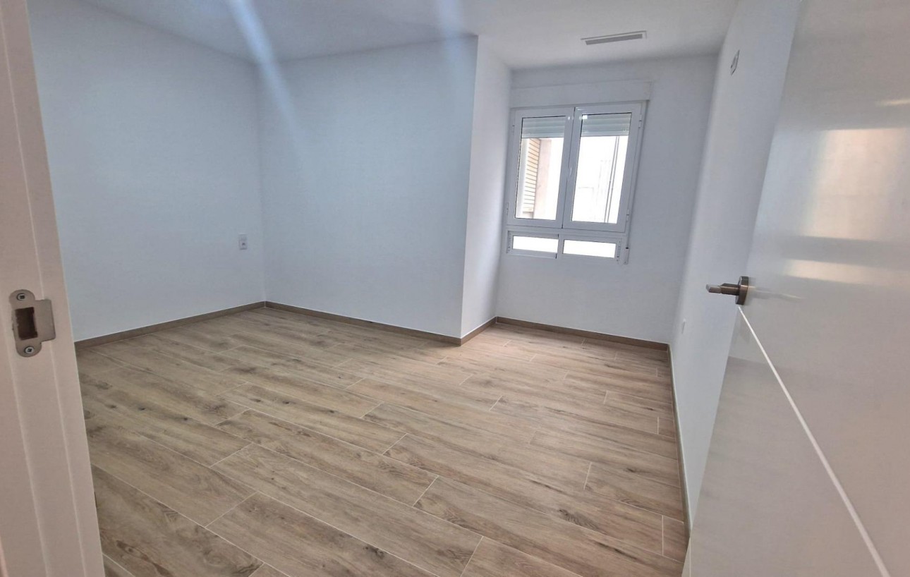 Venta - Apartamento - Torrevieja - La Mata