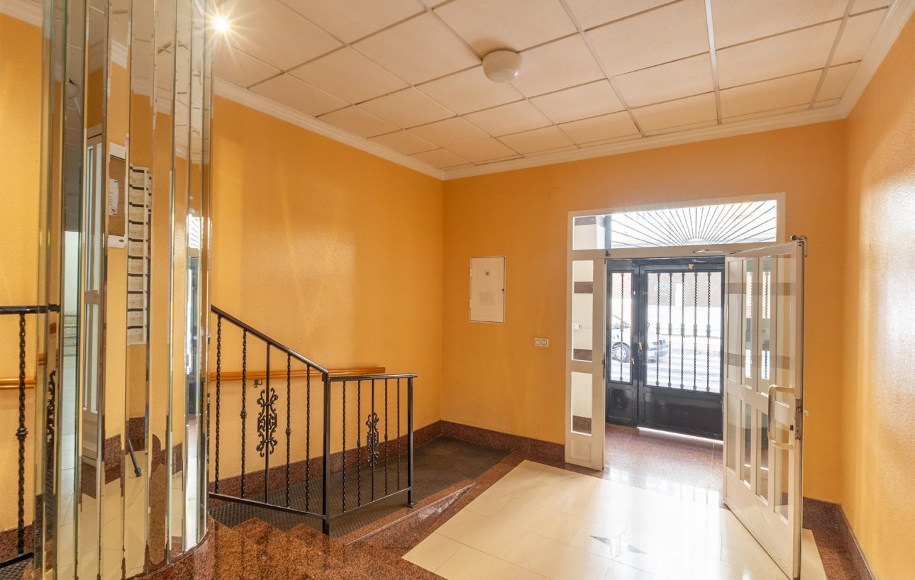 Sale - Penthouse - Torrevieja - Acequion