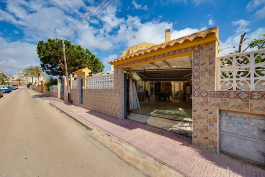 Revente - Chalet - Torrevieja - Aguas Nuevas