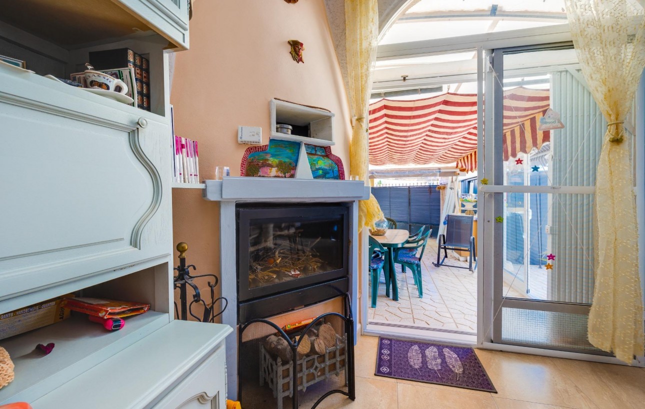 Revente - Chalet - Torrevieja - Aguas Nuevas