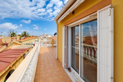 Revente - Chalet - Torrevieja - Aguas Nuevas