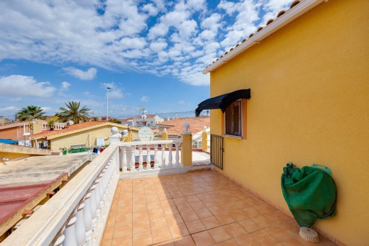 Revente - Chalet - Torrevieja - Aguas Nuevas