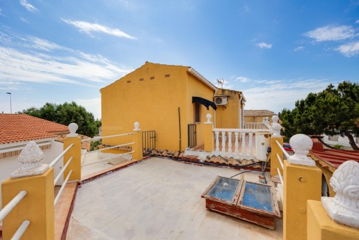 Revente - Chalet - Torrevieja - Aguas Nuevas