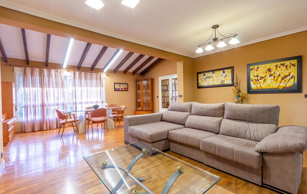 Resale - Villa - Torrevieja - Los balcones