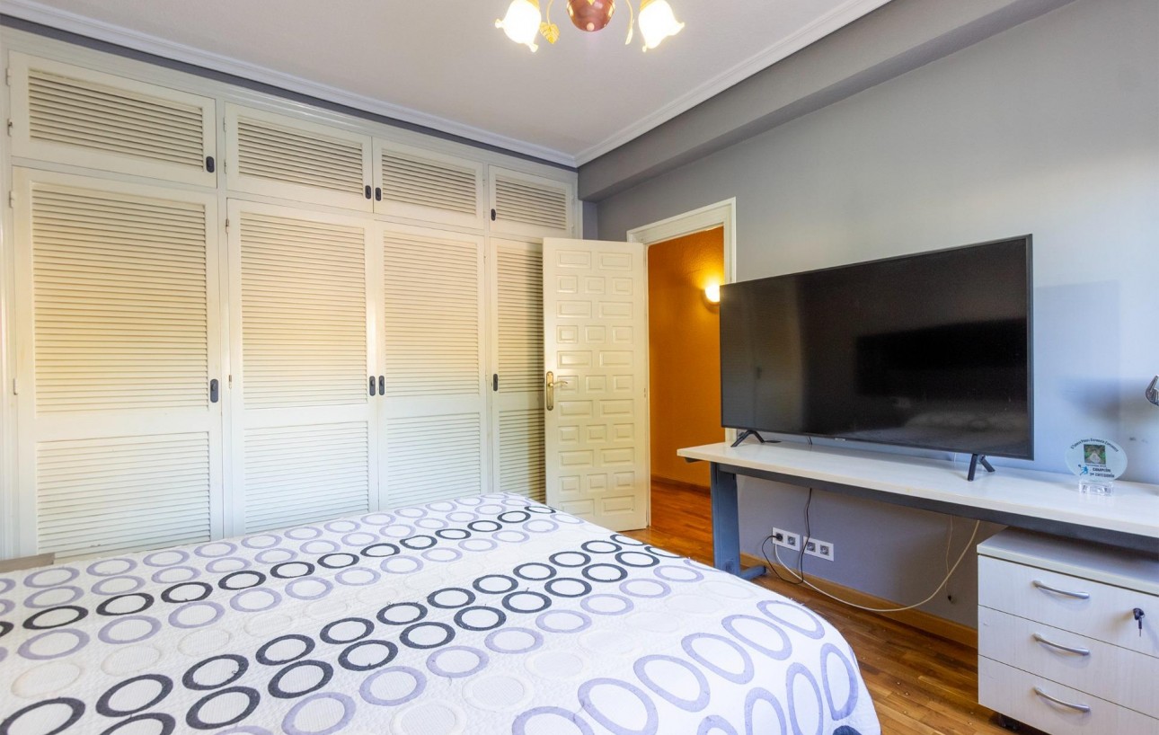 Resale - Villa - Torrevieja - Los balcones