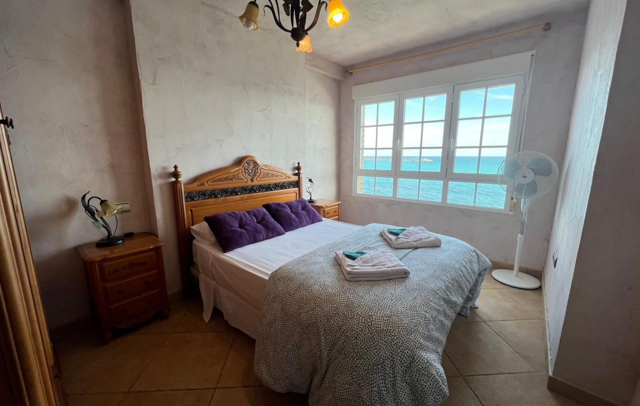 Venta - Apartamento - Torrevieja - Playa de los Naufragos