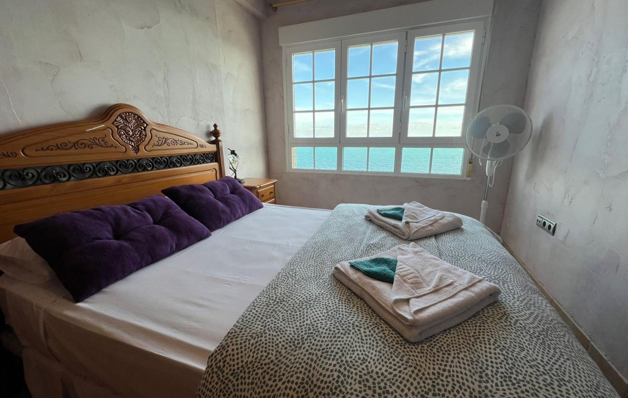 Venta - Apartamento - Torrevieja - Playa de los Naufragos