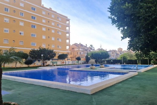 Revente - Planta baja - Torrevieja - Aguas Nuevas