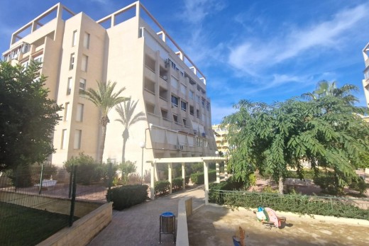 Revente - Planta baja - Torrevieja - Aguas Nuevas