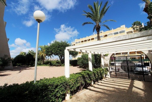Revente - Planta baja - Torrevieja - Aguas Nuevas