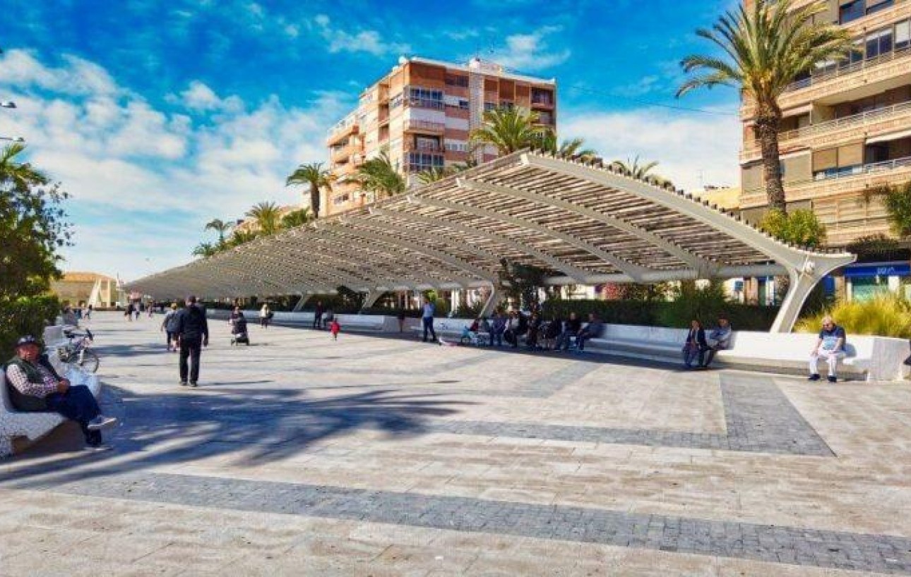 Nouvelle construction - Planta baja - Torrevieja - Centro