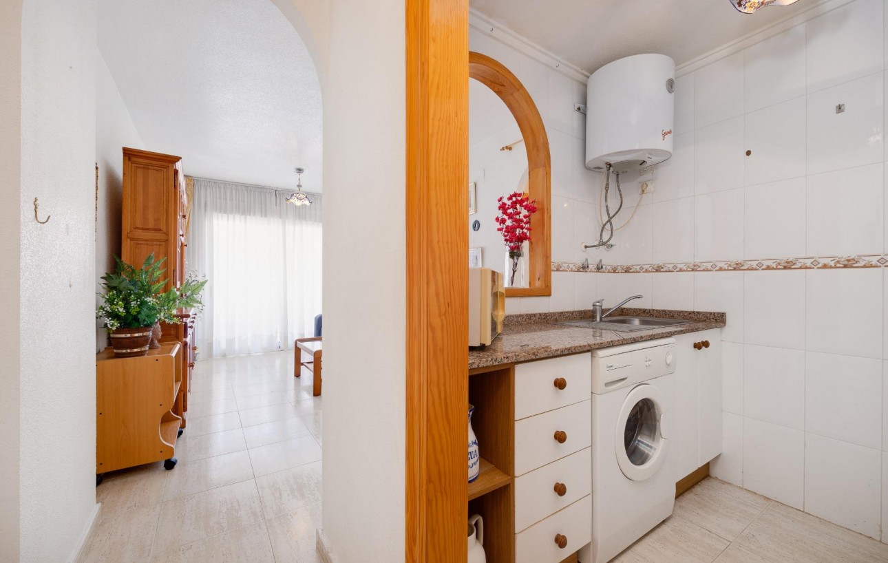 Sale - Apartment - Torrevieja - Habaneras