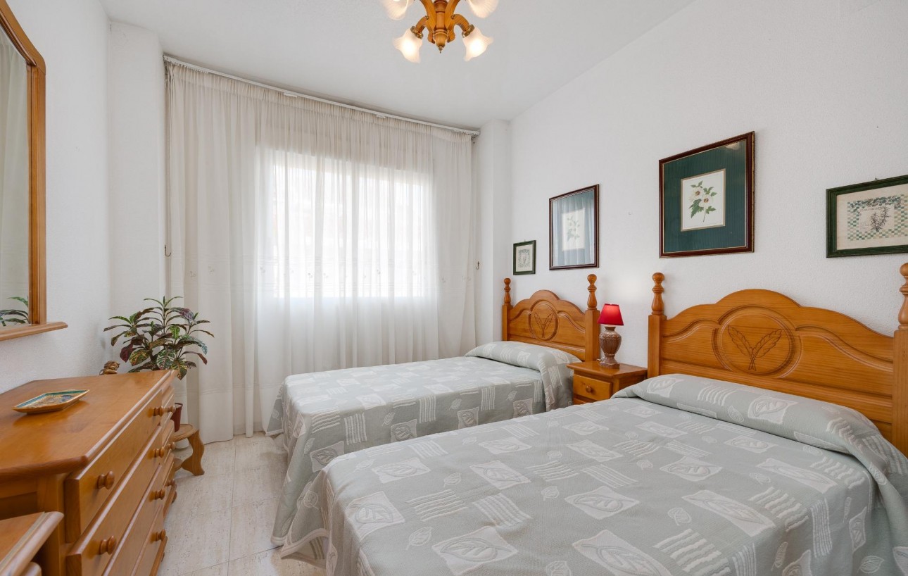 Sale - Apartment - Torrevieja - Habaneras