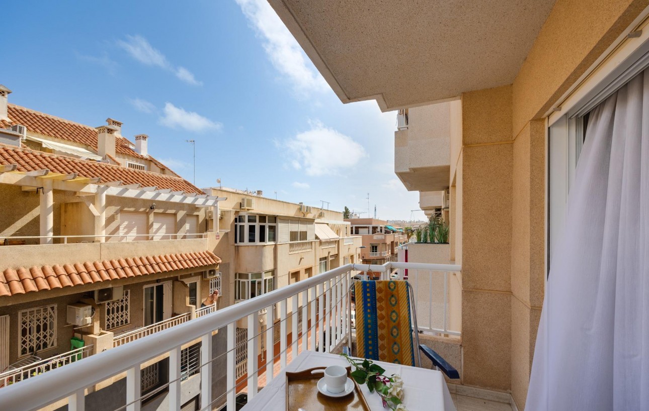 Sale - Apartment - Torrevieja - Habaneras