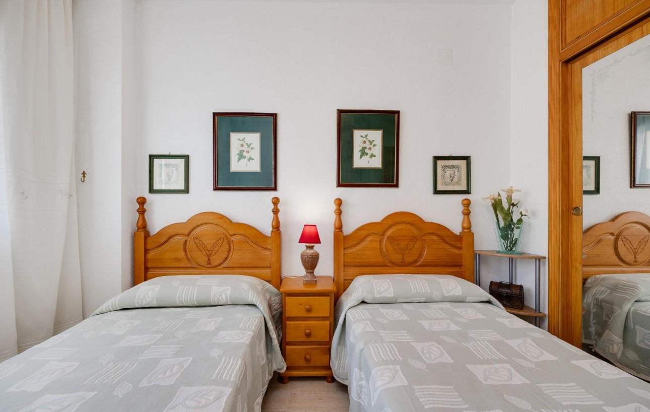 Sale - Apartment - Torrevieja - Habaneras