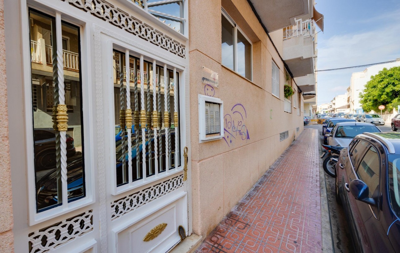 Sale - Apartment - Torrevieja - Habaneras