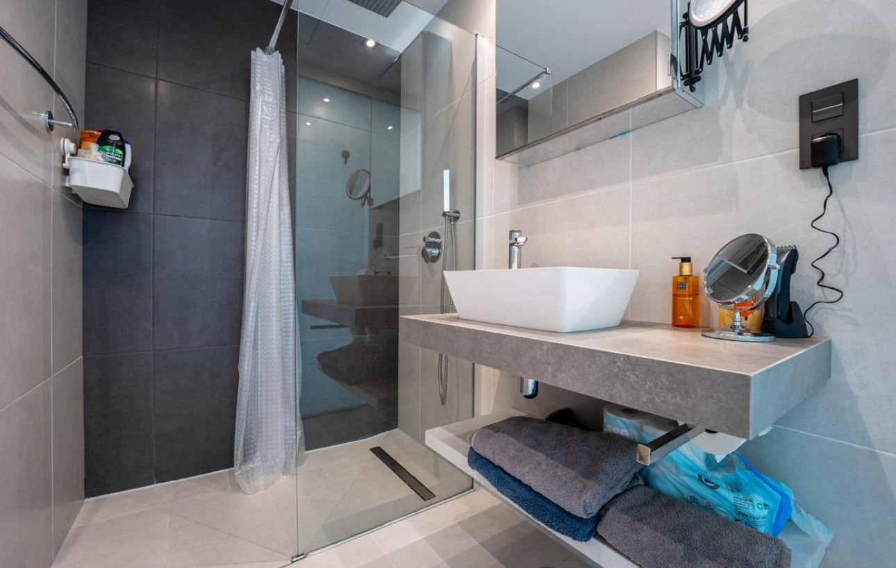 Resale - Wohnung - Guardamar del Segura - Urb el raso