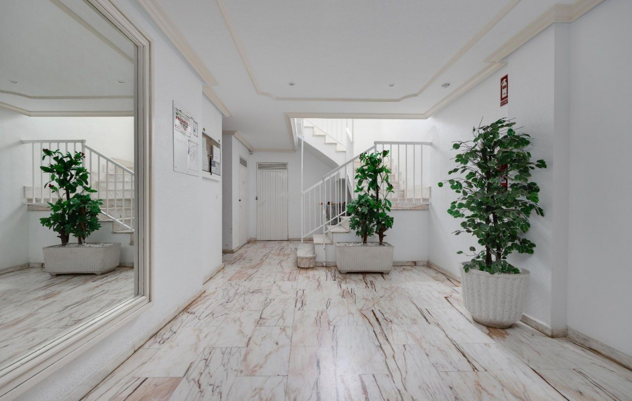 Resale - Wohnung - Torrevieja - Centro