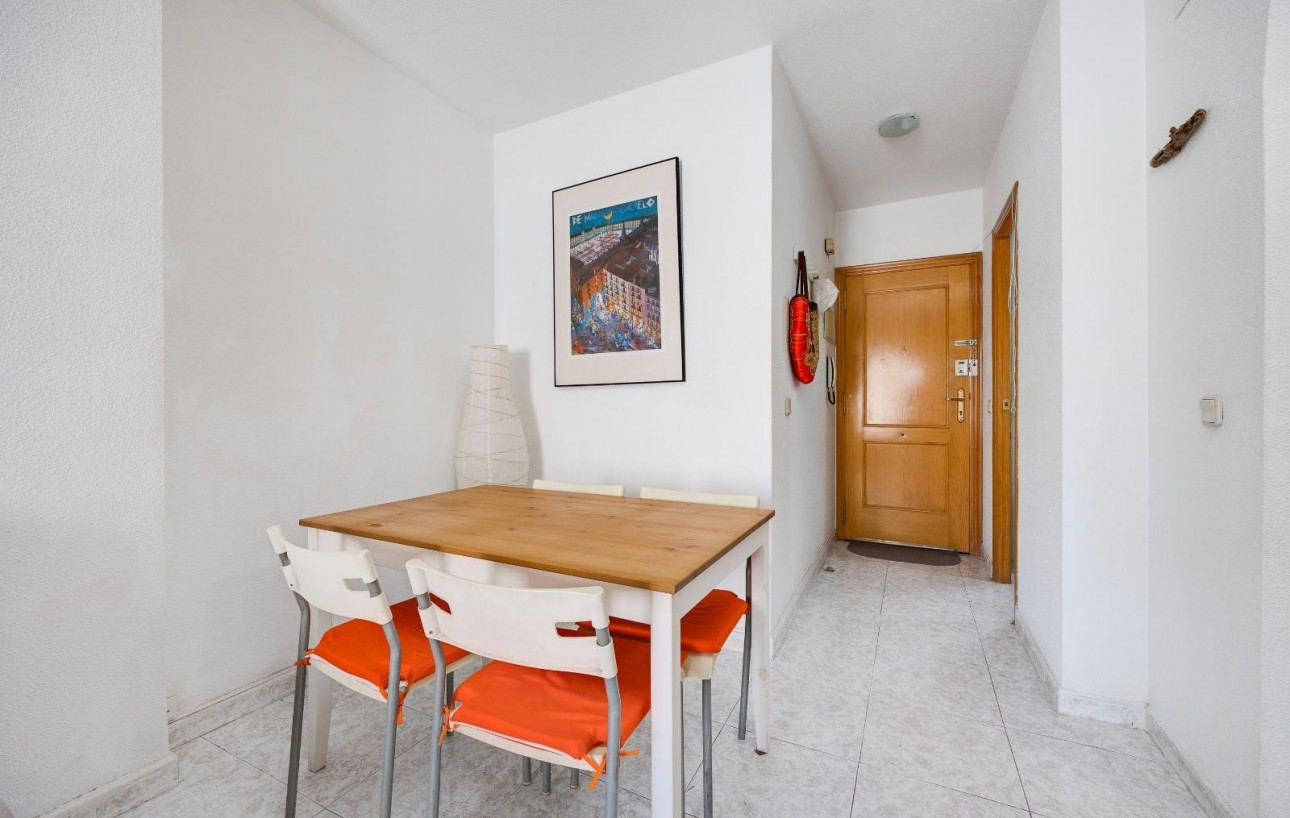 Resale - Wohnung - Torrevieja - Centro