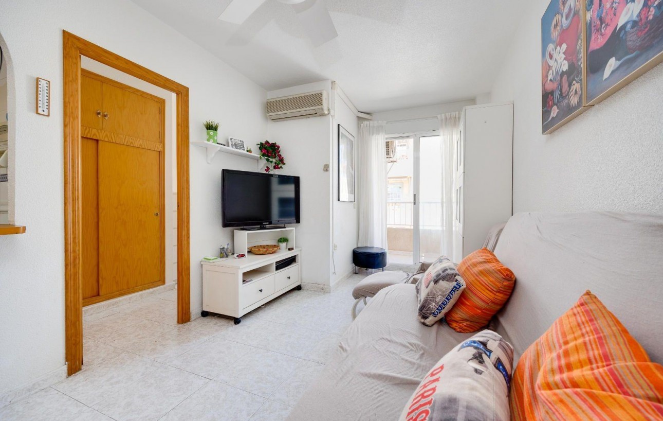 Resale - Wohnung - Torrevieja - Centro