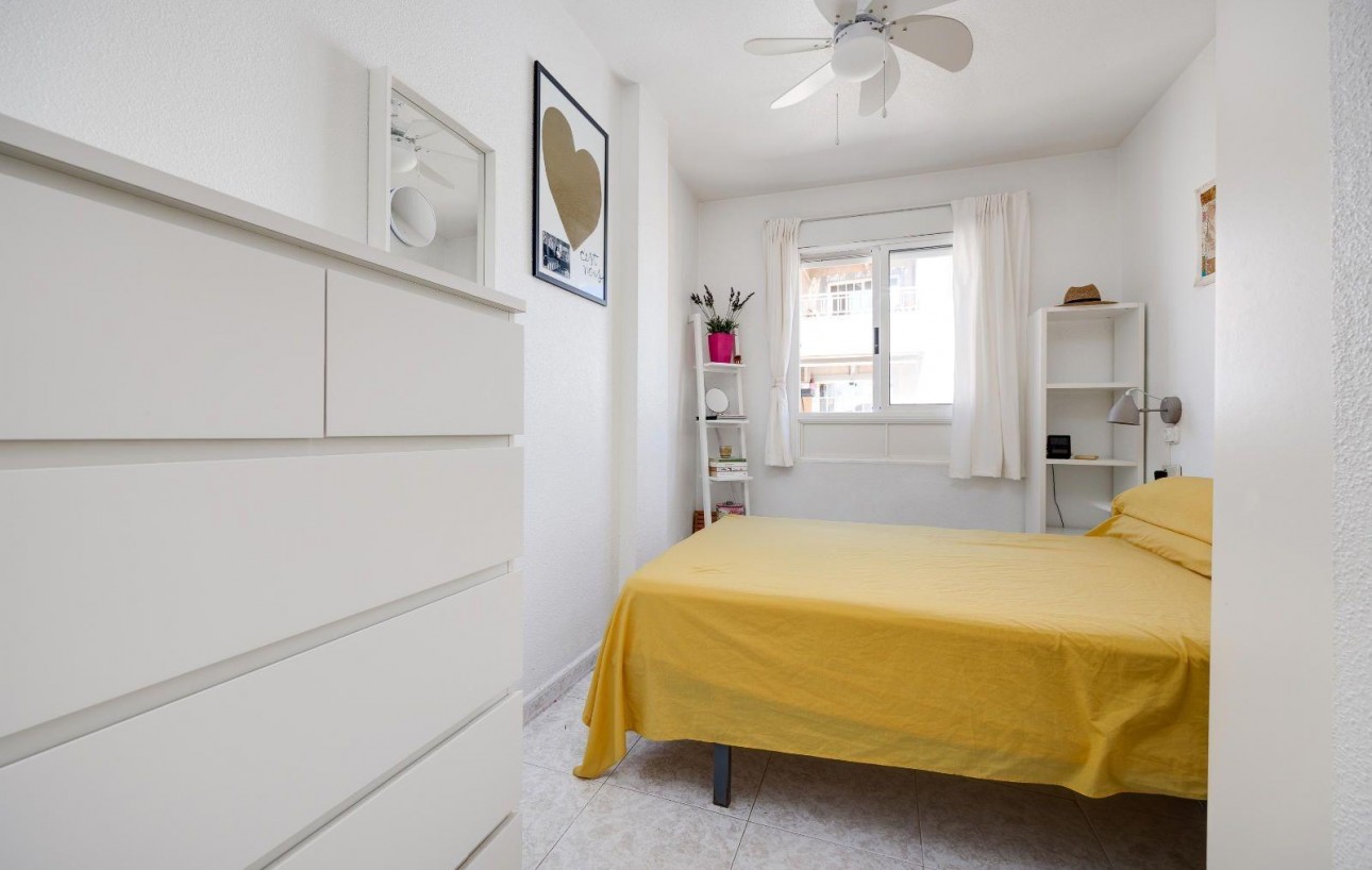Resale - Wohnung - Torrevieja - Centro