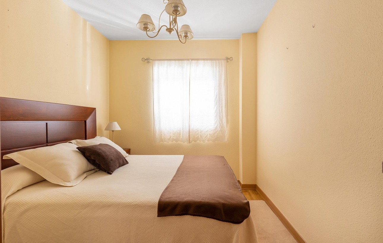 Resale - Planta baja - Torrevieja - Centro