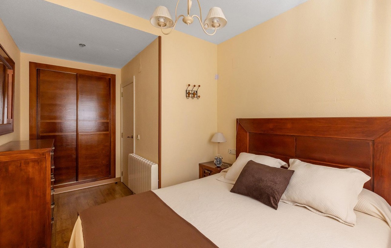Resale - Planta baja - Torrevieja - Centro